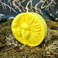 Load image into Gallery viewer, Sun and Moon Shaped Candle