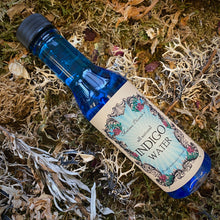 Charger l'image dans la galerie, Eau indigo pour le nettoyage et la purification spirituelle