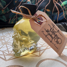 Load image into Gallery viewer, Skull Shaped Oil Bottles