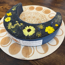 Load image into Gallery viewer, Harvest Moon Crescent Shaped Candle