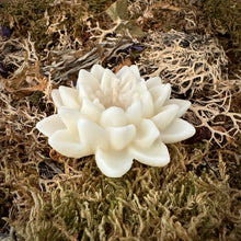 Load image into Gallery viewer, Lotus Flower Shaped Candles for the Water lover!