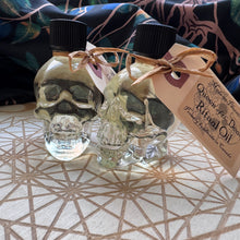 Load image into Gallery viewer, Skull Shaped Oil Bottles