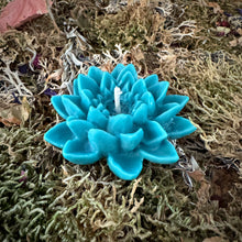 Load image into Gallery viewer, Lotus Flower Shaped Candles for the Water lover!