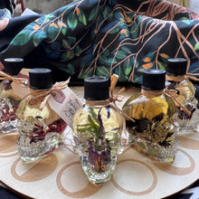 Load image into Gallery viewer, Skull Shaped Oil Bottles
