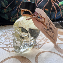 Load image into Gallery viewer, Skull Shaped Oil Bottles