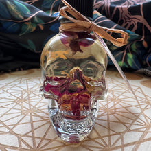 Load image into Gallery viewer, Skull Shaped Oil Bottles