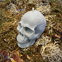 Load image into Gallery viewer, Skull Shaped Candle
