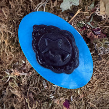 Load image into Gallery viewer, Witch Cameo Deluxe Soaps