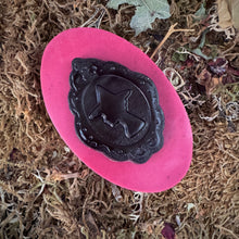 Load image into Gallery viewer, Witch Cameo Deluxe Soaps