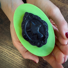 Load image into Gallery viewer, Witch Cameo Deluxe Soaps