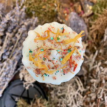 Charger l'image dans la galerie, Bougie de sort de renouvellement et d’inspiration de bénédiction printanière