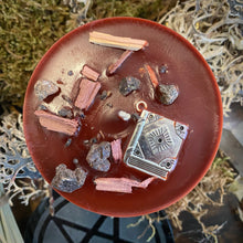 Charger l'image dans la galerie, Bougie rituelle épaisse Livre des Ombres