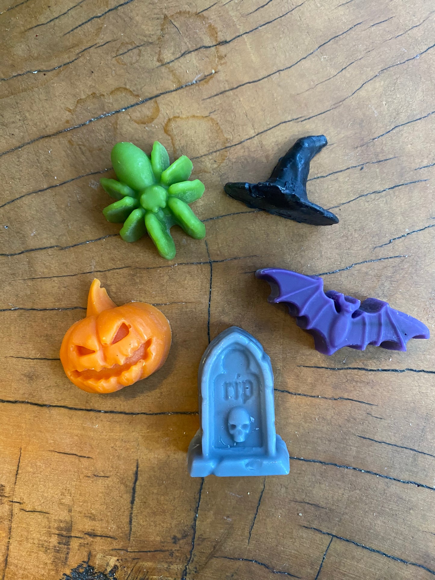 La cire du sac de friandises d’Halloween fond