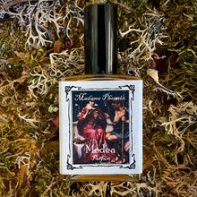 Load image into Gallery viewer, Medea Perfume
