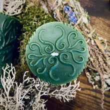 Charger l'image dans la galerie, Cernunnos Chasseur Sacré Dieu des Sorcières Corne Une Bougie d'Autel