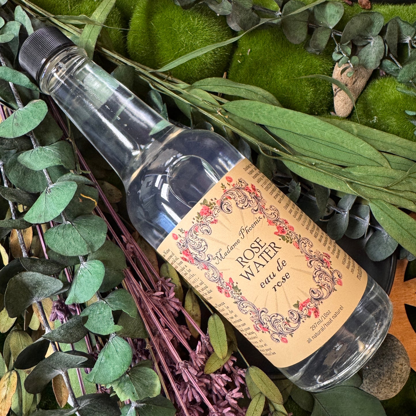 Eau de rose pour la magie et les soins de la peau - Entièrement naturelle