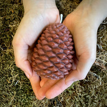 Load image into Gallery viewer, Pinecone Shaped Candle
