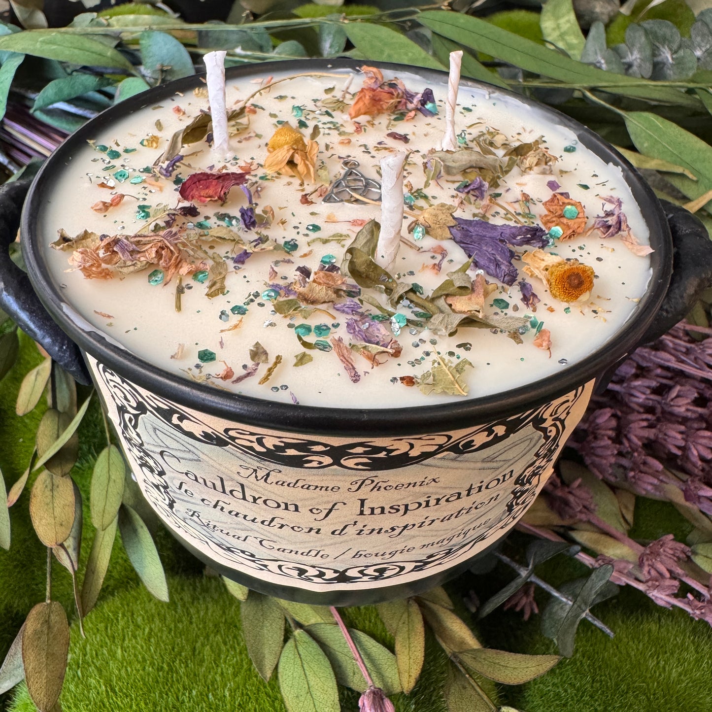 Chaudron d’inspiration, bougies de sort