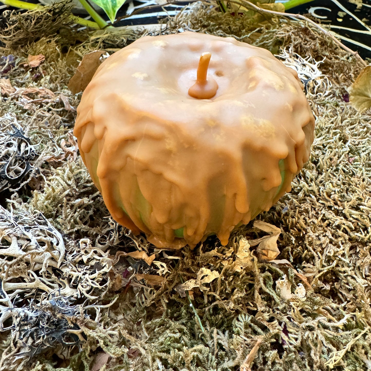 Caramel Apple Shaped Autumn Abundance Candle