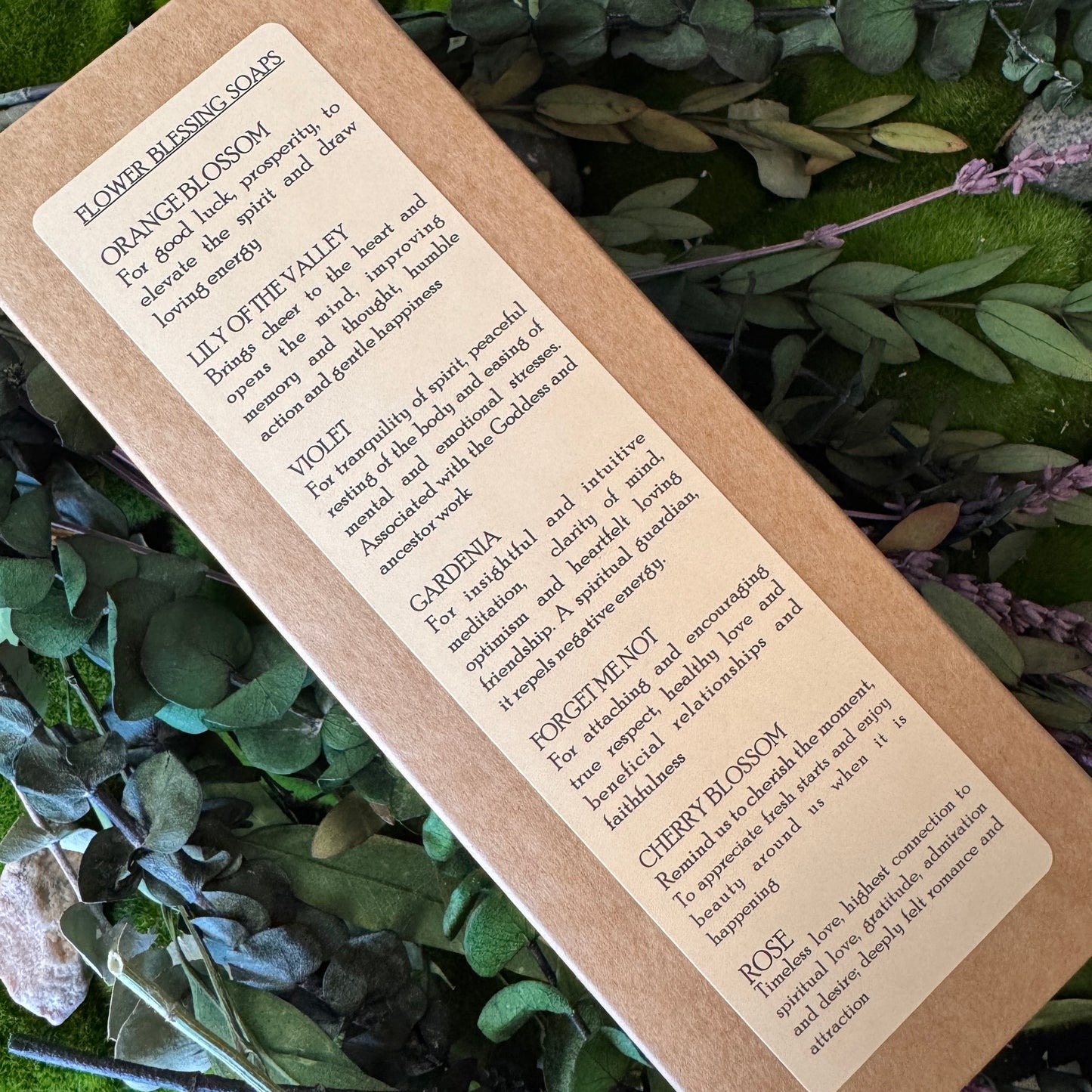 Échantillonneur de savon magique aux fleurs