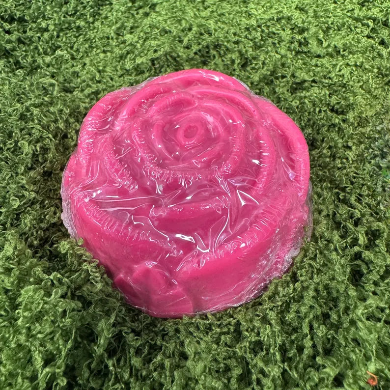 Bed of Roses Deluxe Soap