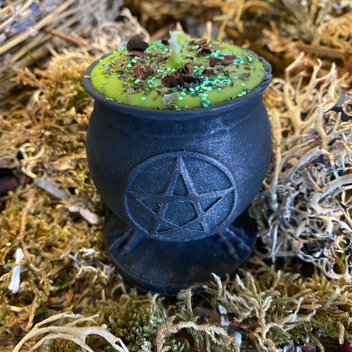 Deluxe Witch's Cauldron Shaped Spell Candles