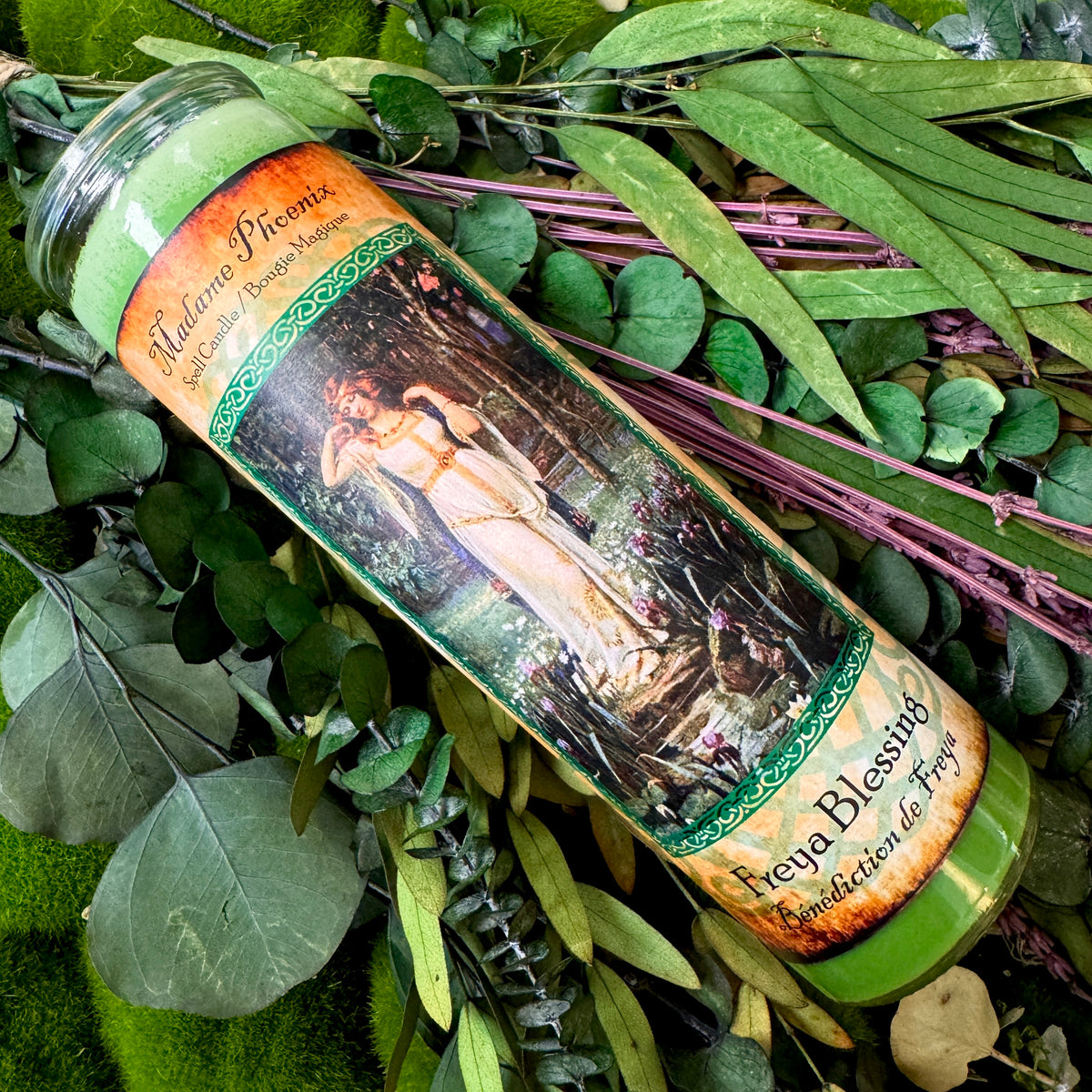 Sanctuaire de la déesse Freya et bougie magique d’amour rituel