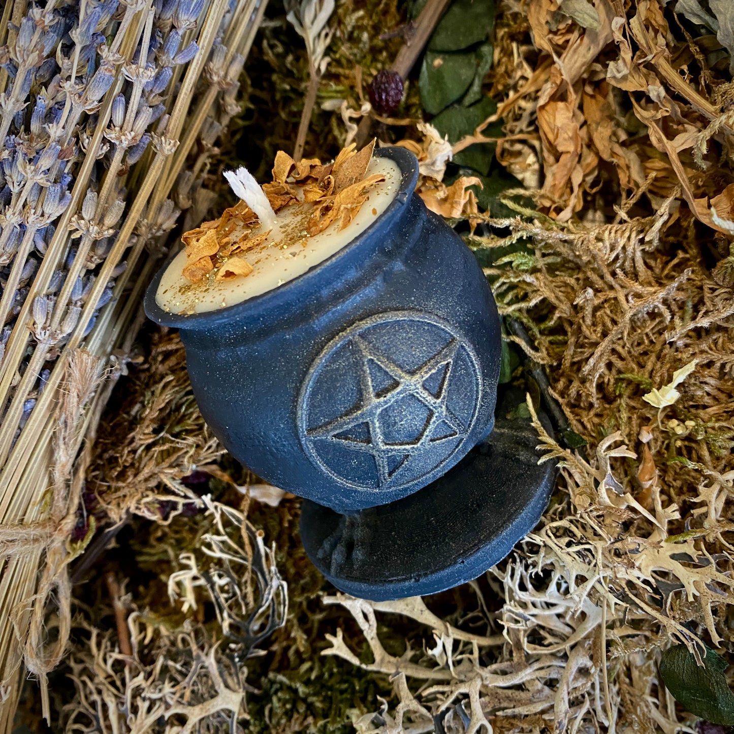 Deluxe Witch's Cauldron Shaped Spell Candles