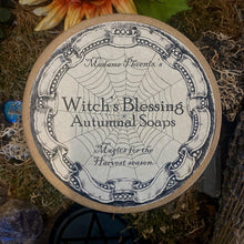 Charger l&#39;image dans la galerie, Échantillonneur de savon d’automne Witches Blessing
