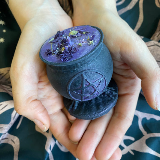 Deluxe Witch's Cauldron Shaped Spell Candles