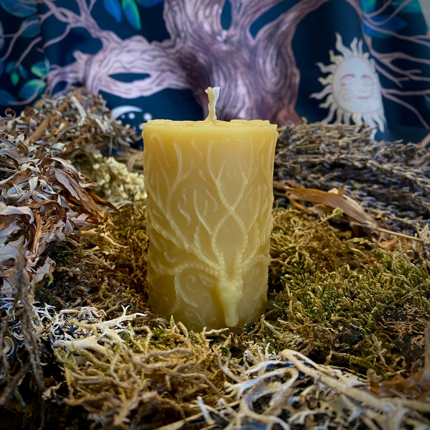 Bougie pilier cerf en cire d'abeille