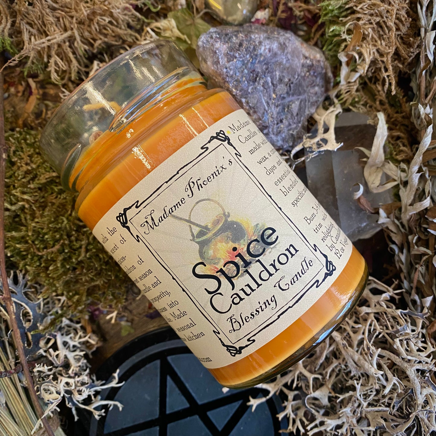 Bougie d'automne saisonnière du chaudron aux épices