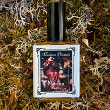 Load image into Gallery viewer, Medea Perfume
