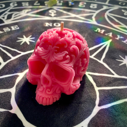 Bougie en forme de crâne en filigrane (rose)