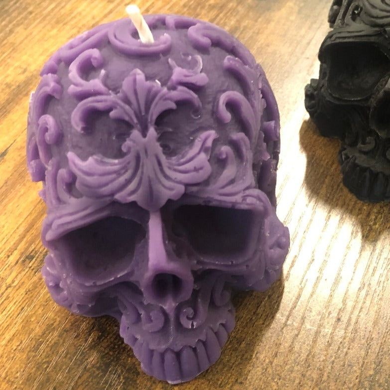 Bougie en forme de crâne en filigrane (violet)