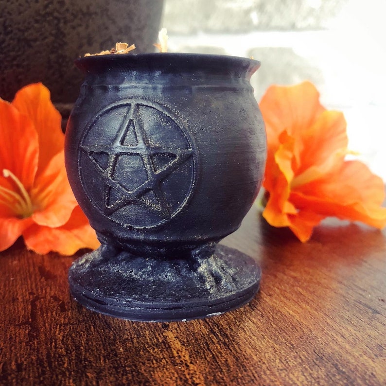 Deluxe Witch's Cauldron Shaped Spell Candles
