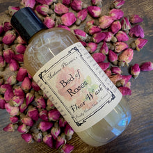 Charger l&#39;image dans la galerie, Bed of Roses Nettoyant pour sols entièrement naturel à base d&#39;aromathérapie - 250 ml
